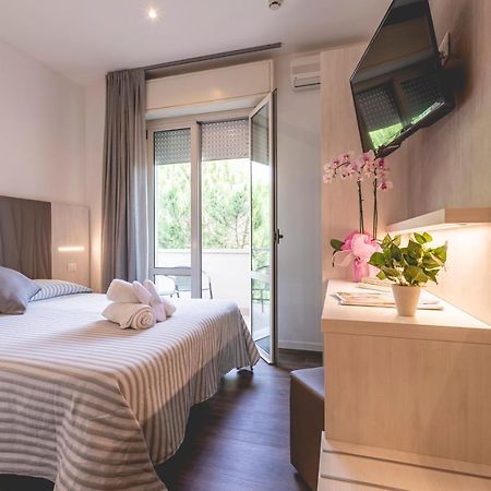 Hotel Loretta & Dependance Cervia Exterior foto
