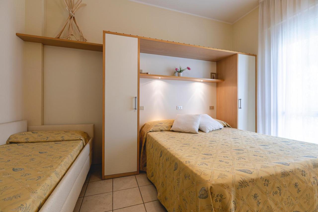 Hotel Loretta & Dependance Cervia Exterior foto