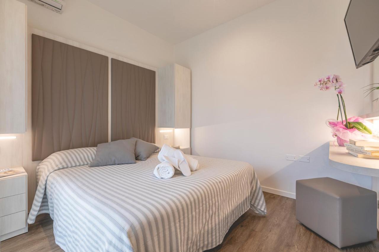 Hotel Loretta & Dependance Cervia Exterior foto