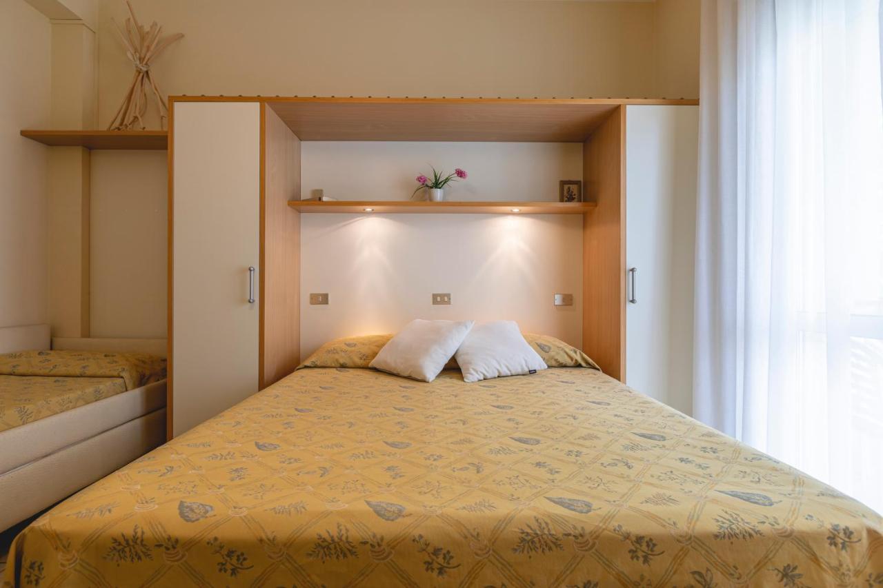 Hotel Loretta & Dependance Cervia Exterior foto