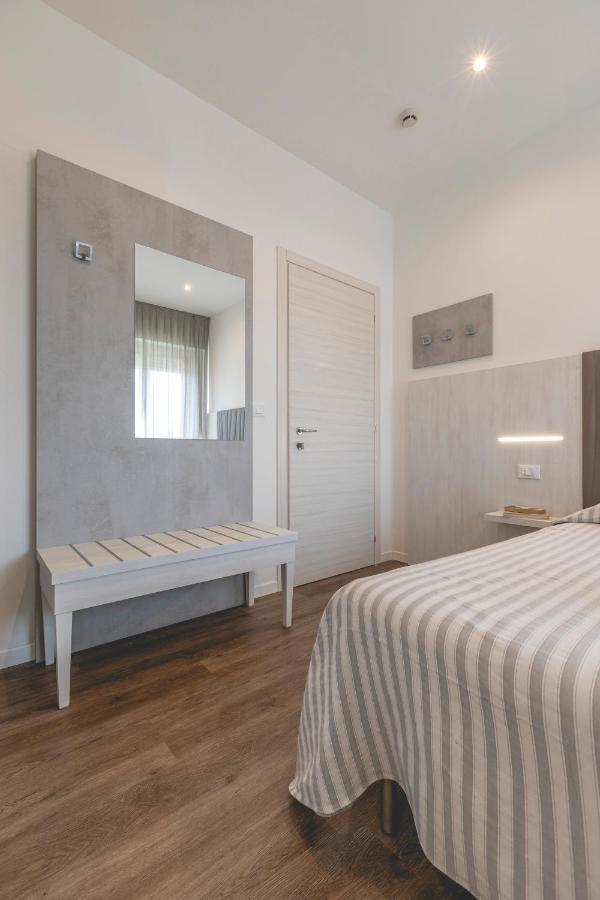 Hotel Loretta & Dependance Cervia Exterior foto